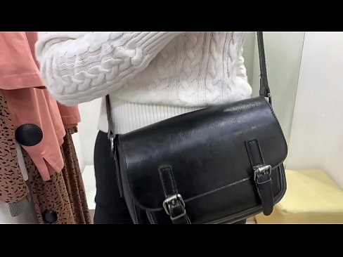 ❤️ Јавна мастурбација младе кучке ФералБерри са дилдом у соби за мерење ❌ Прелеп порно ат порн sr.zhangshumeng.top